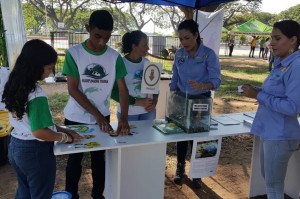 NIÑOS JUGANDO - Fundación Hidrobiológica George Dahl