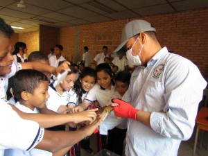 Estudiantes interesados por la protección de fauna silvestre - Fundación Hidrobiológica George Dahl